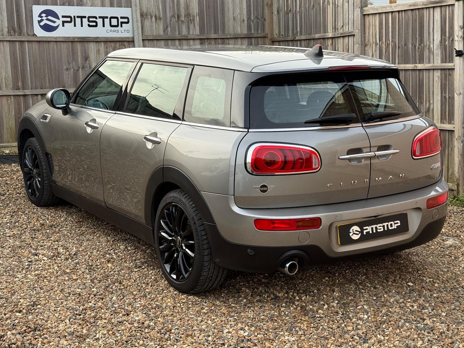 Used MINI Clubman 2018 for sale - 77084482: Photo 2
