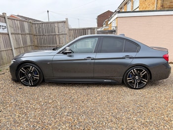 Used BMW 3 Series 2016 for sale - 77992901: Photo