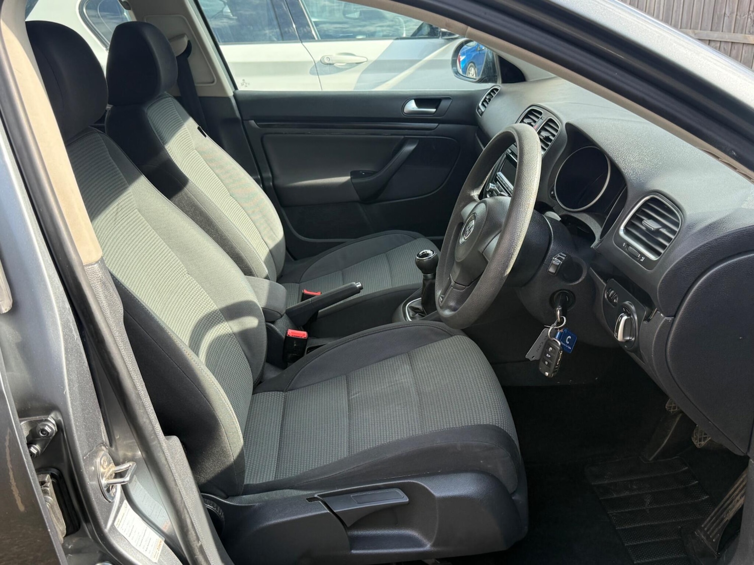 Used Volkswagen Golf 2011 for sale - 78141370: Photo 24