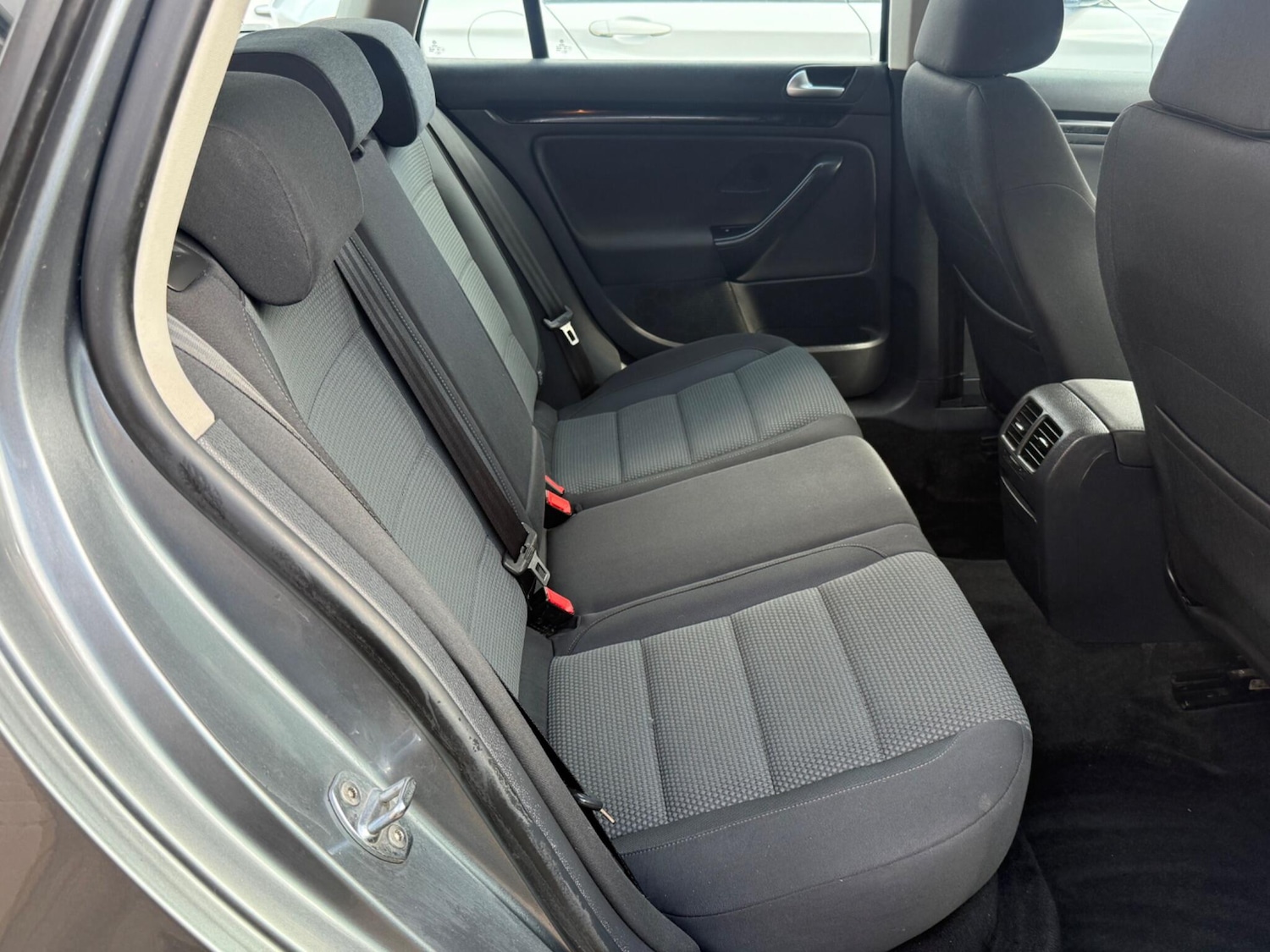 Used Volkswagen Golf 2011 for sale - 78141370: Photo 29