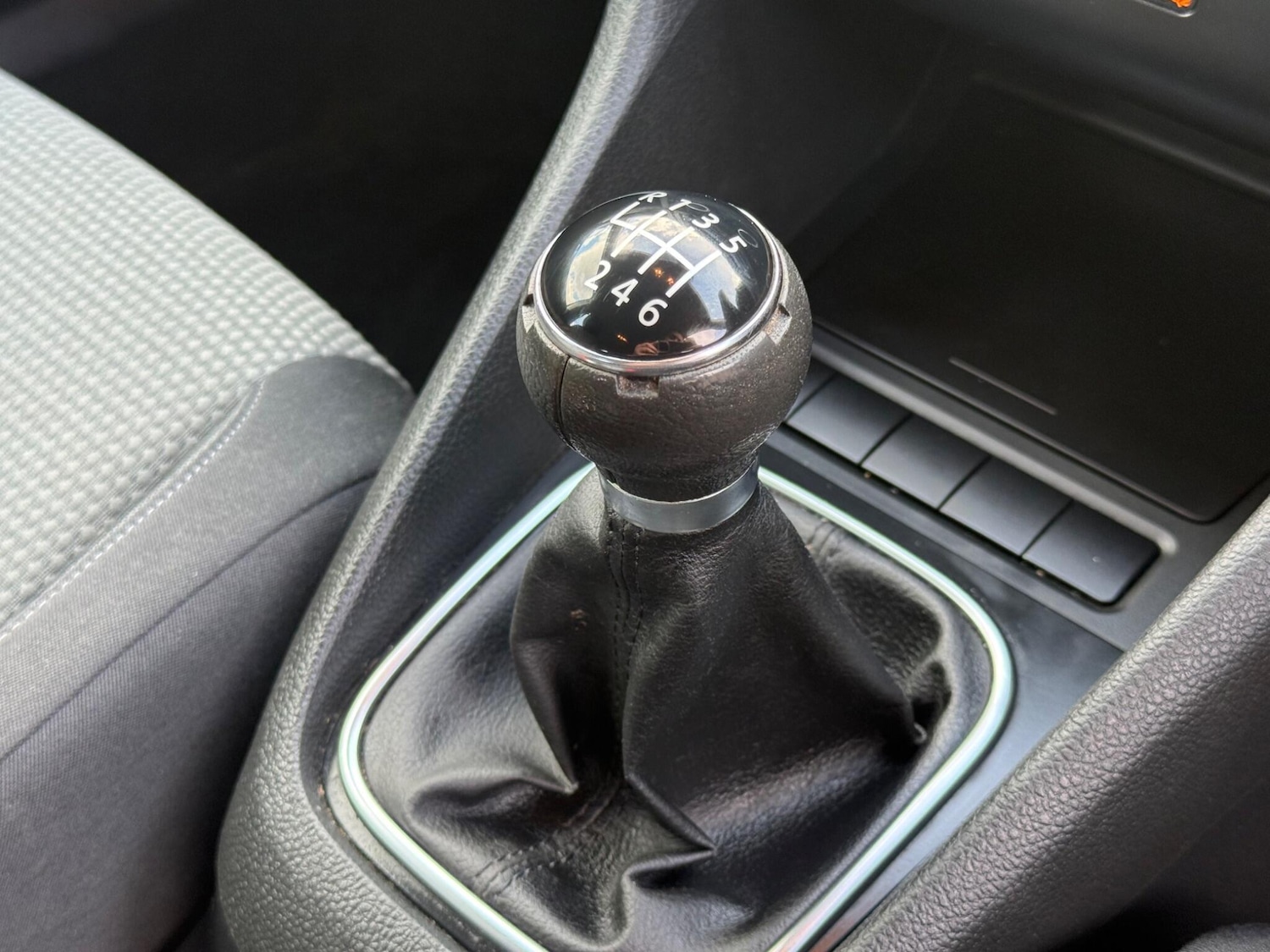 Used Volkswagen Golf 2011 for sale - 78141370: Photo 31