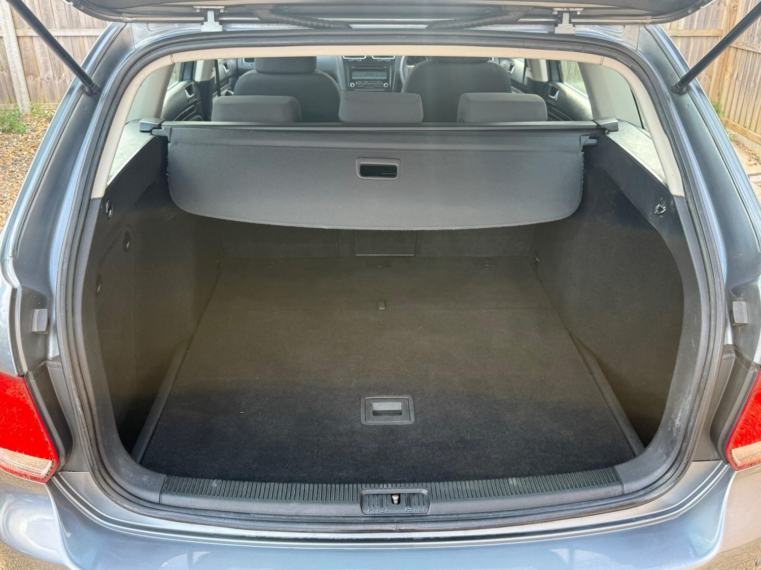 Used Volkswagen Golf 2011 for sale - 78141370: Photo 34