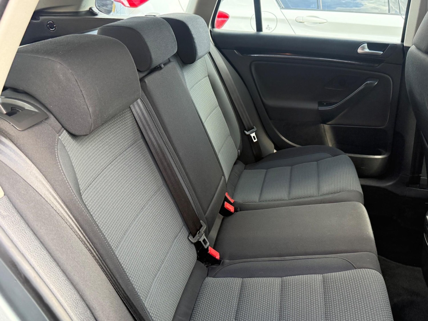 Used Volkswagen Golf 2011 for sale - 78141370: Photo 35