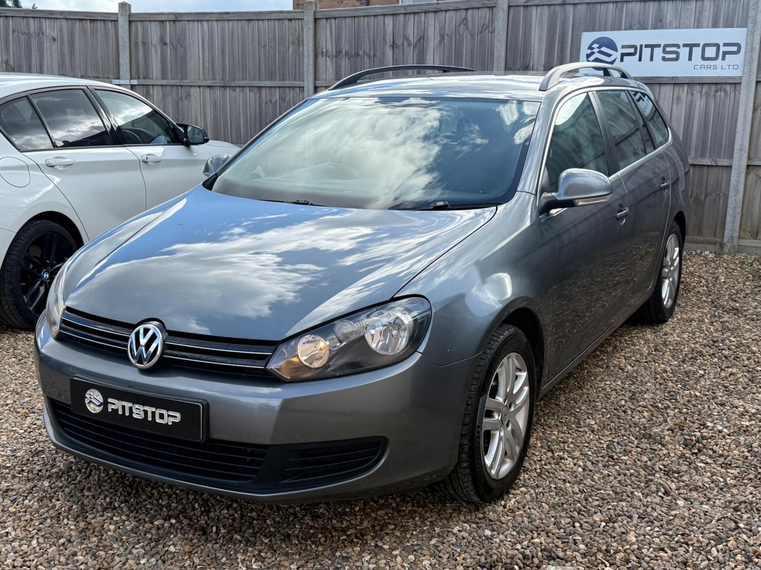 Used Volkswagen Golf 2011 for sale - 78141370: Photo 4