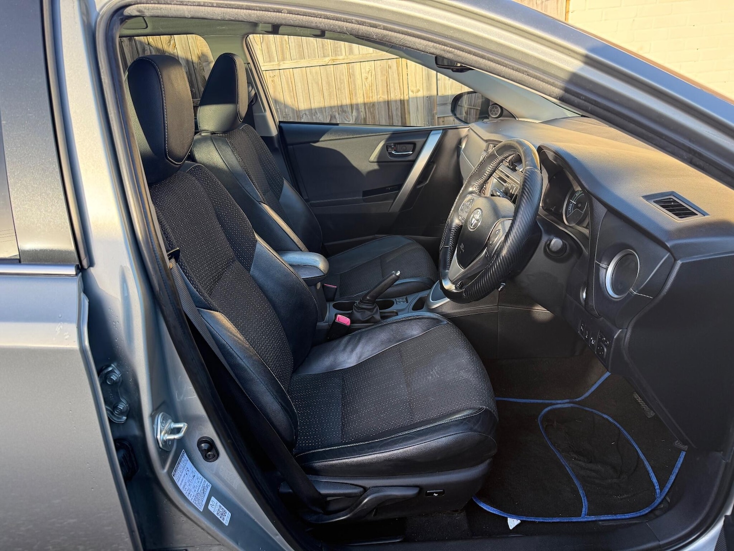 Used Toyota Auris 2014 for sale - 77015599: Photo 17