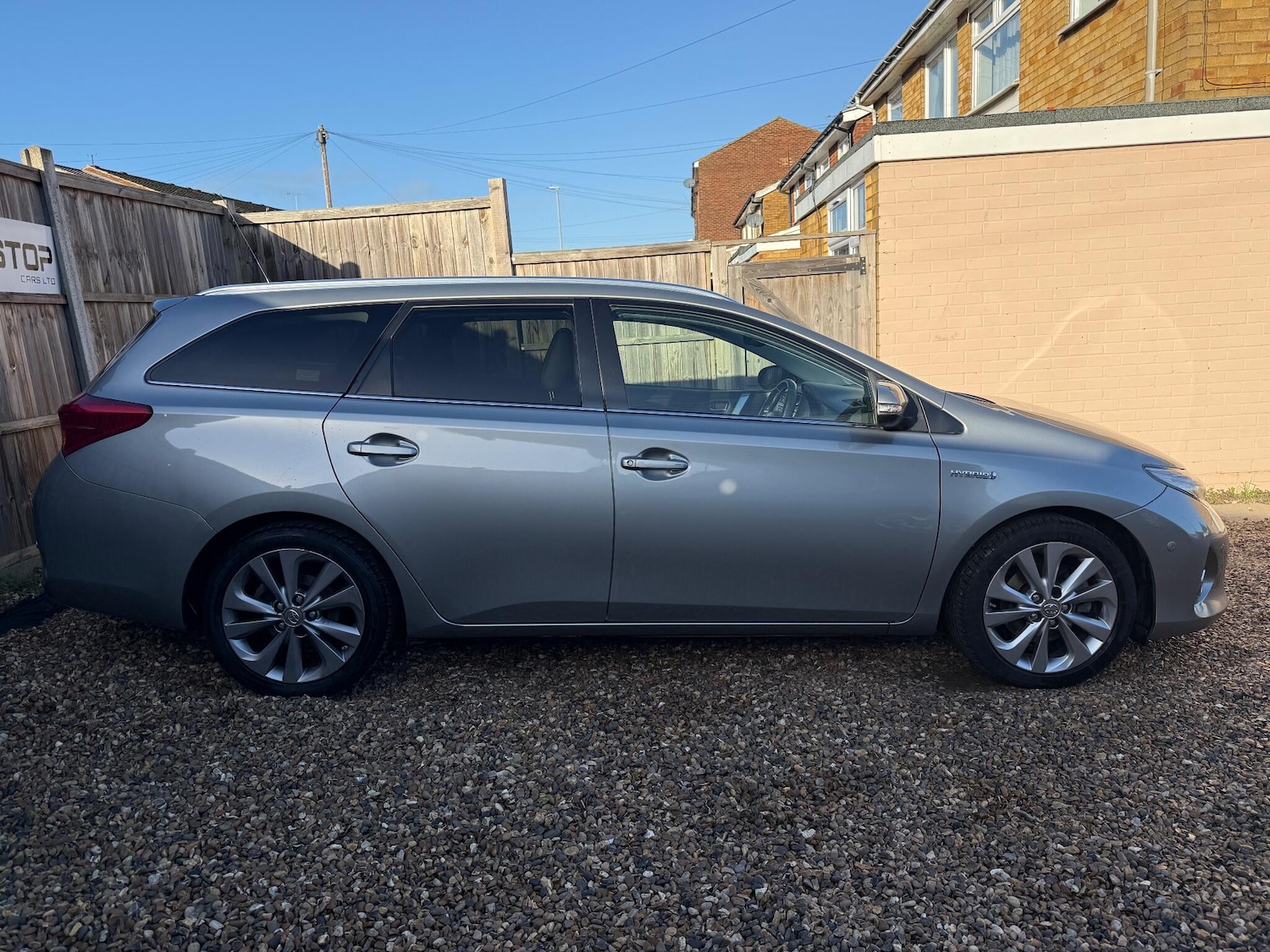 Used Toyota Auris 2014 for sale - 77015599: Photo 2