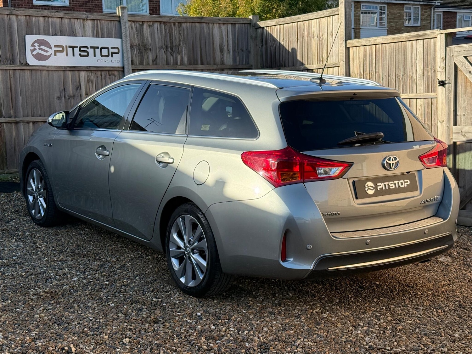 Used Toyota Auris 2014 for sale - 77015599: Photo 3