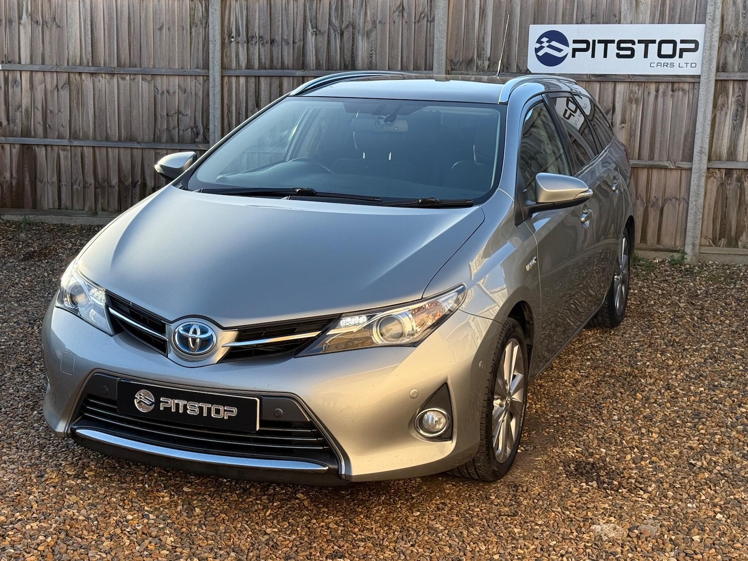 Used Toyota Auris 2014 for sale - 77015599: Photo 4