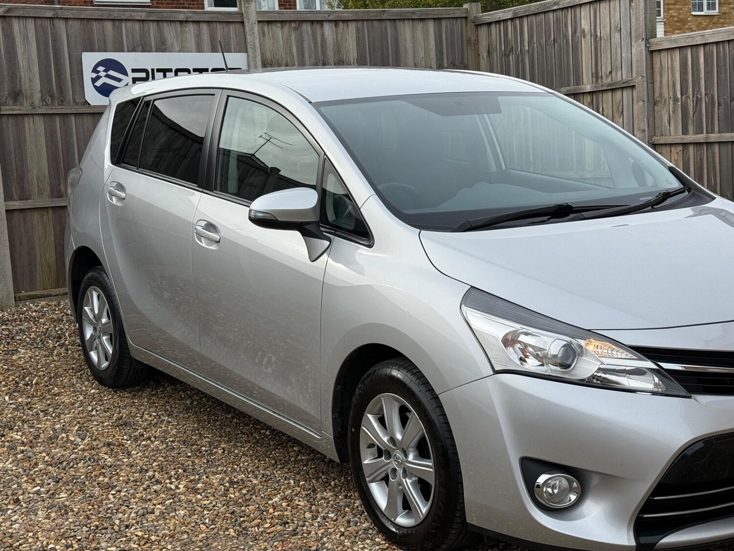 Used Toyota Verso for sale - 77586633: Photo 10