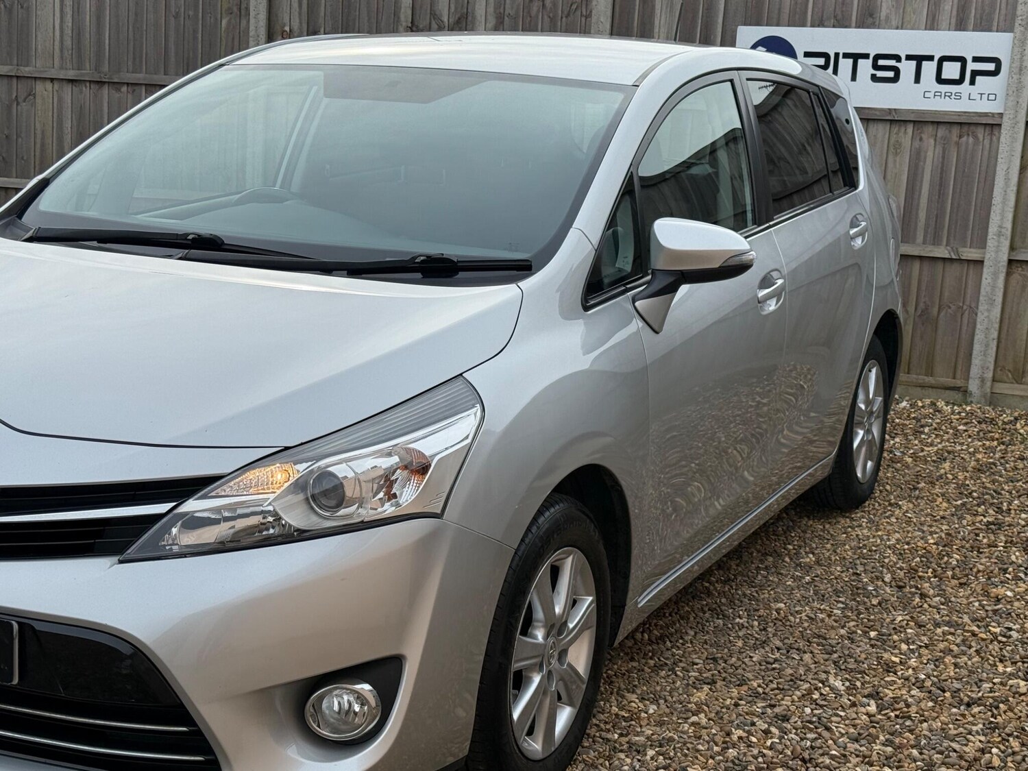 Used Toyota Verso for sale - 77586633: Photo 11