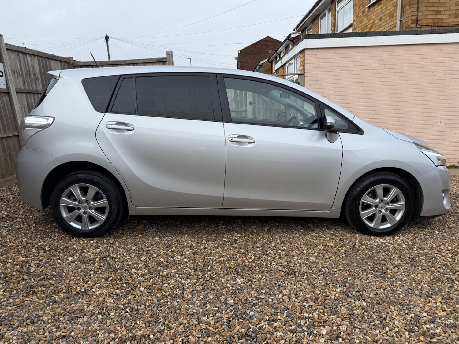 Used Toyota Verso for sale - 77586633: Photo 4