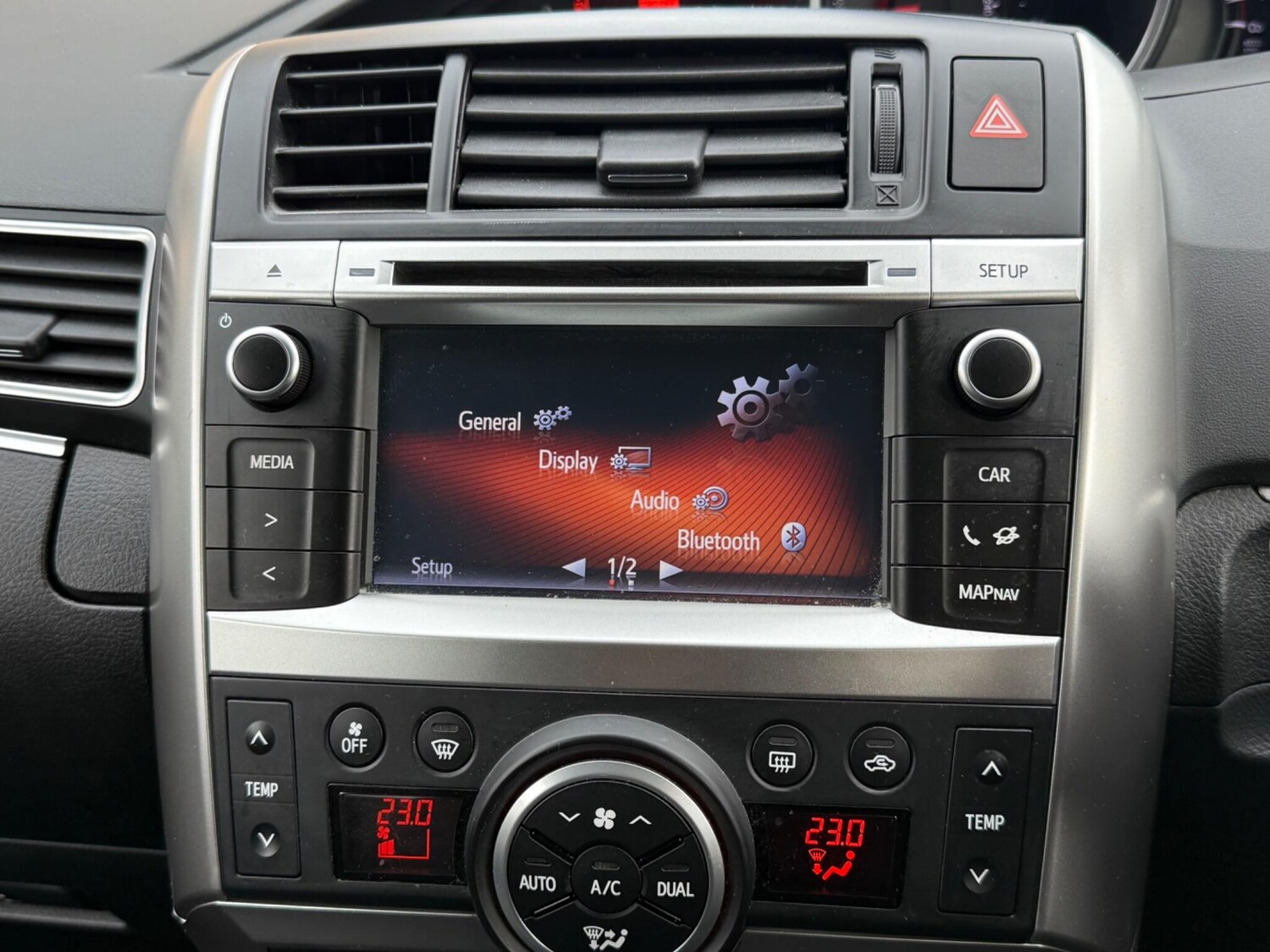 Used Toyota Verso for sale - 77586633: Photo 42