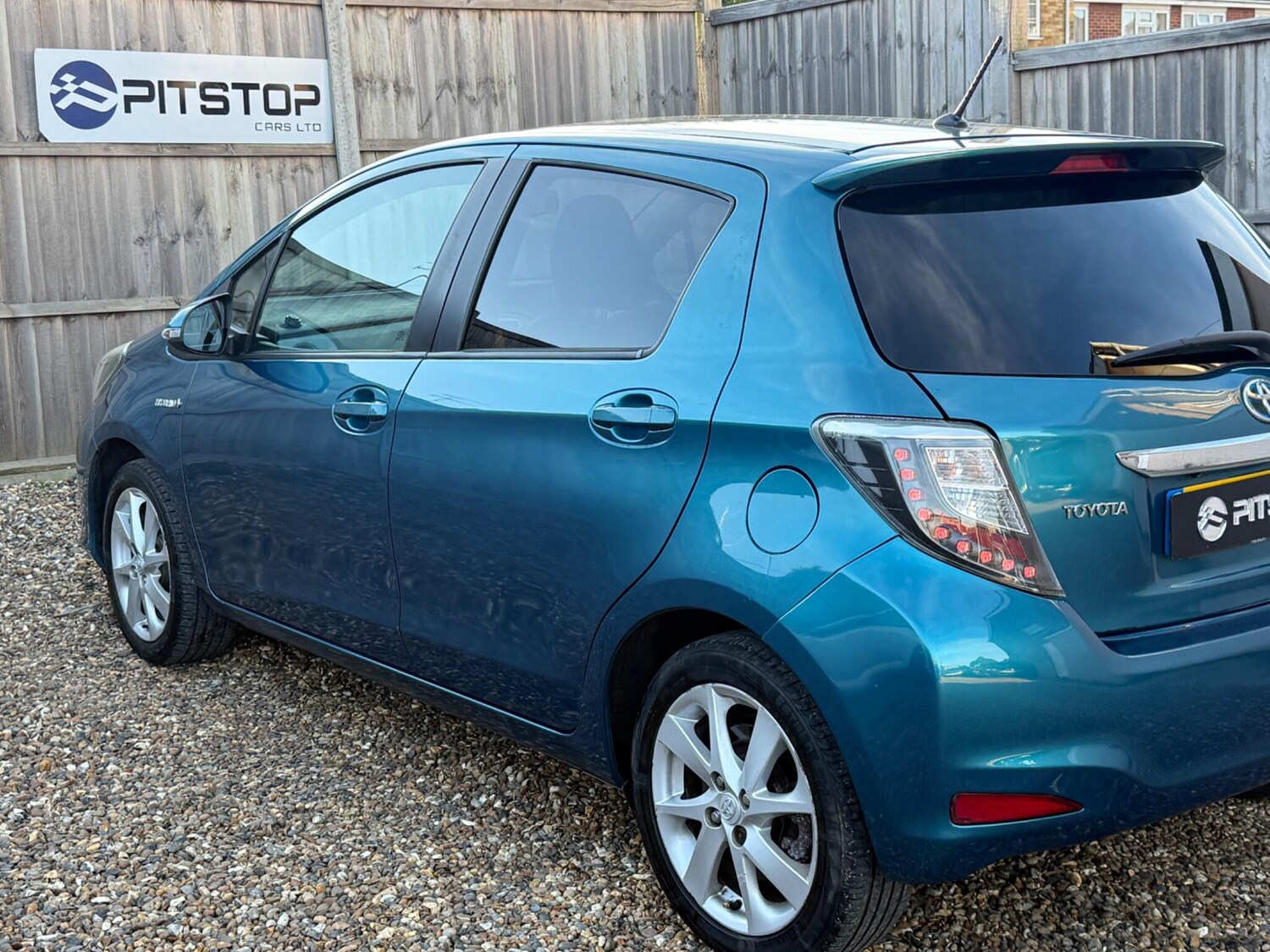 Used Toyota Yaris for sale - 77658556: Photo 11