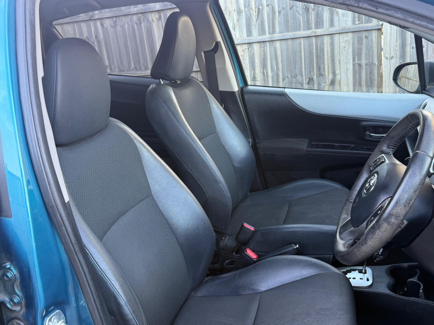 Used Toyota Yaris for sale - 77658556: Photo 25