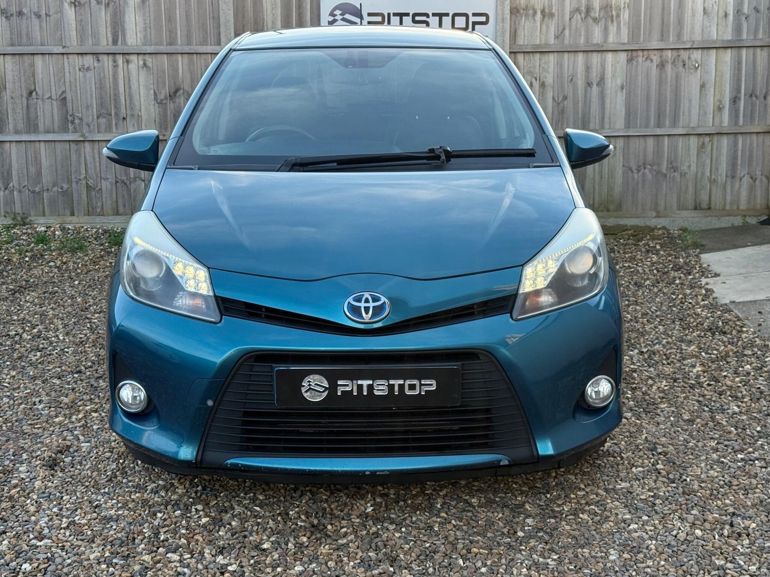 Used Toyota Yaris for sale - 77658556: Photo 4