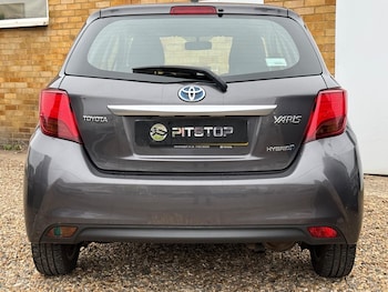 Used Toyota Yaris 2015 for sale - 79212437: Photo