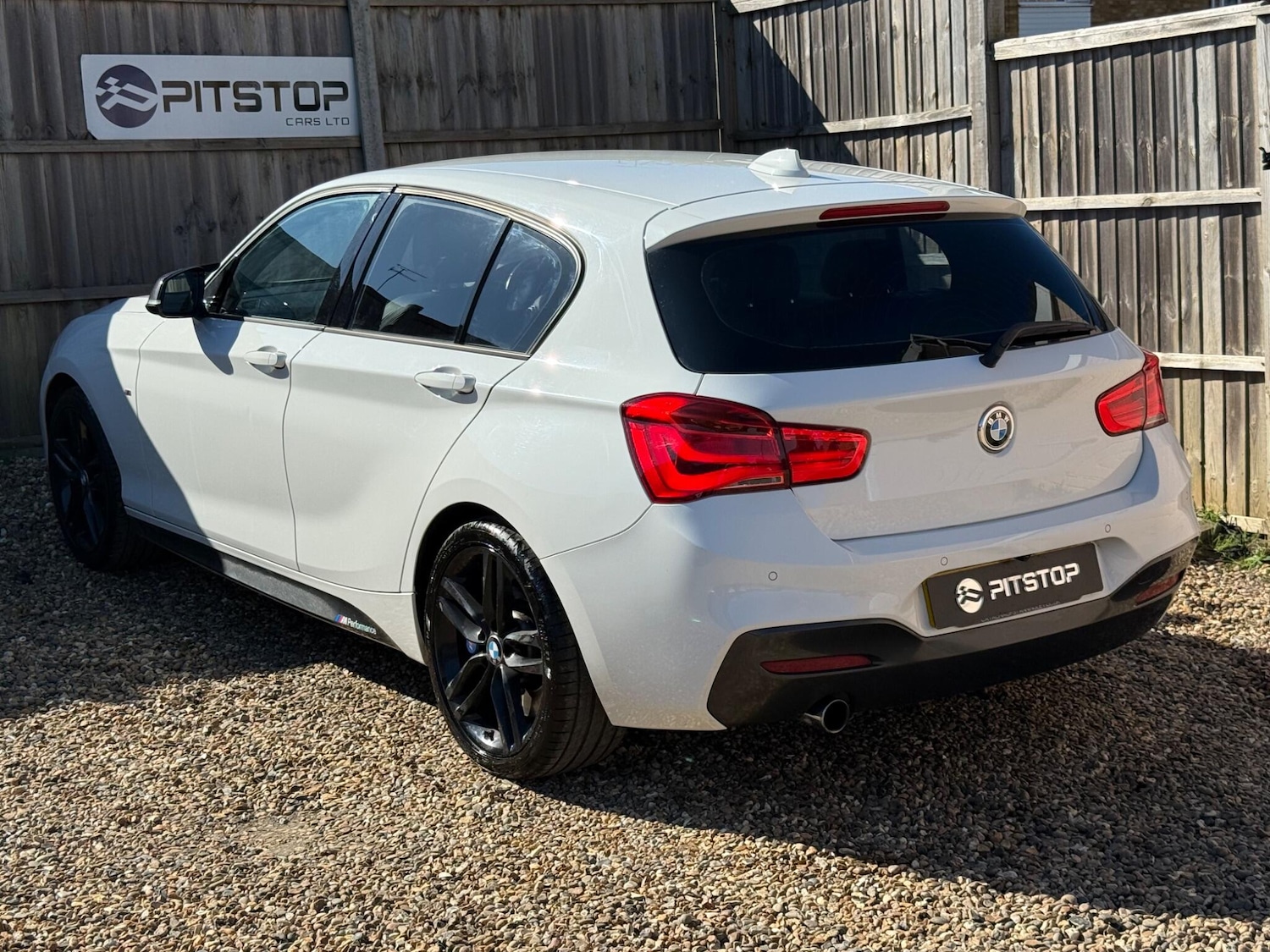 Used BMW 1 Series 2016 for sale - 77940382: Photo 2