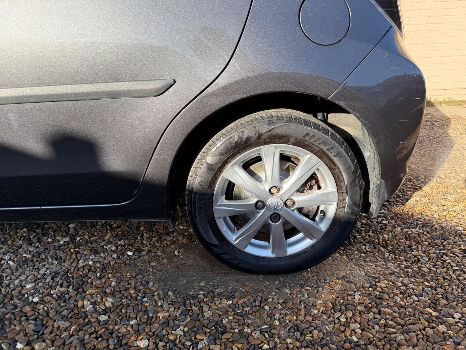 Used Toyota Yaris 2013 for sale - 77376597: Photo 16