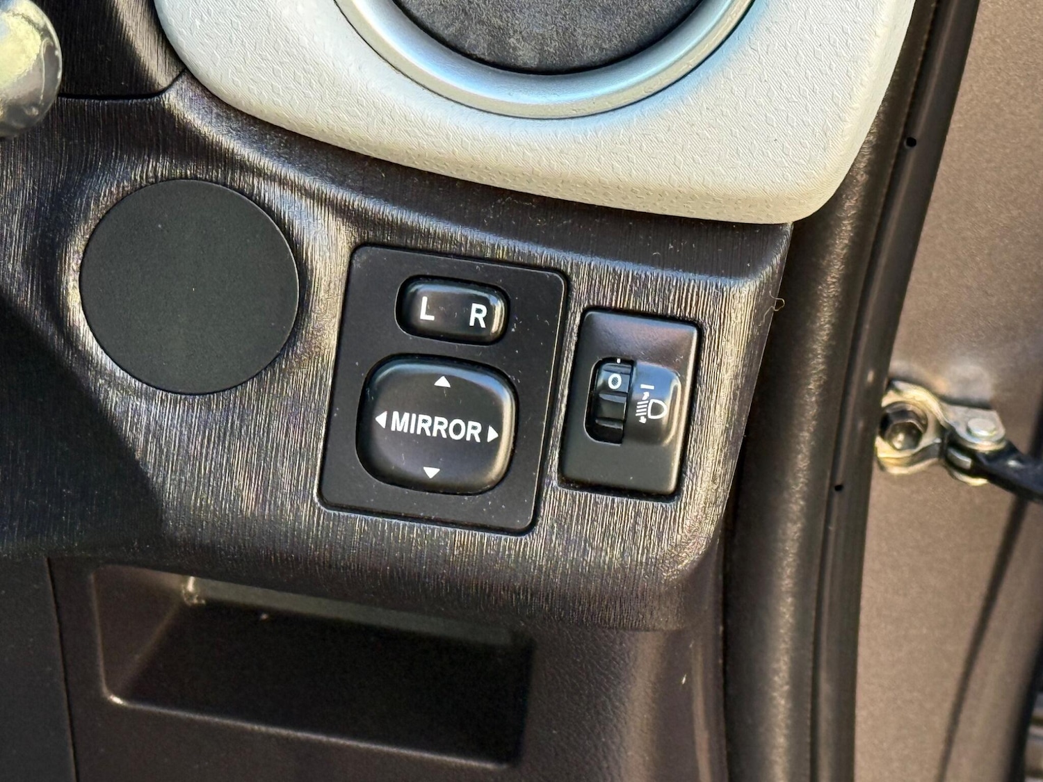 Used Toyota Yaris 2013 for sale - 77376597: Photo 30