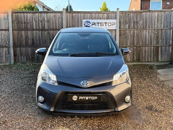 Used Toyota Yaris 2013 for sale - 77376597: Photo