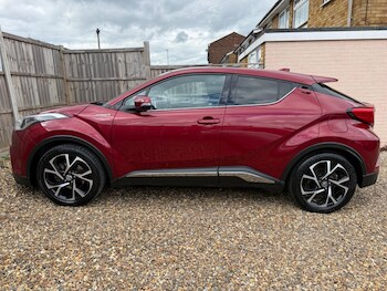 Used Toyota C-HR 2018 for sale - 78260224: Photo