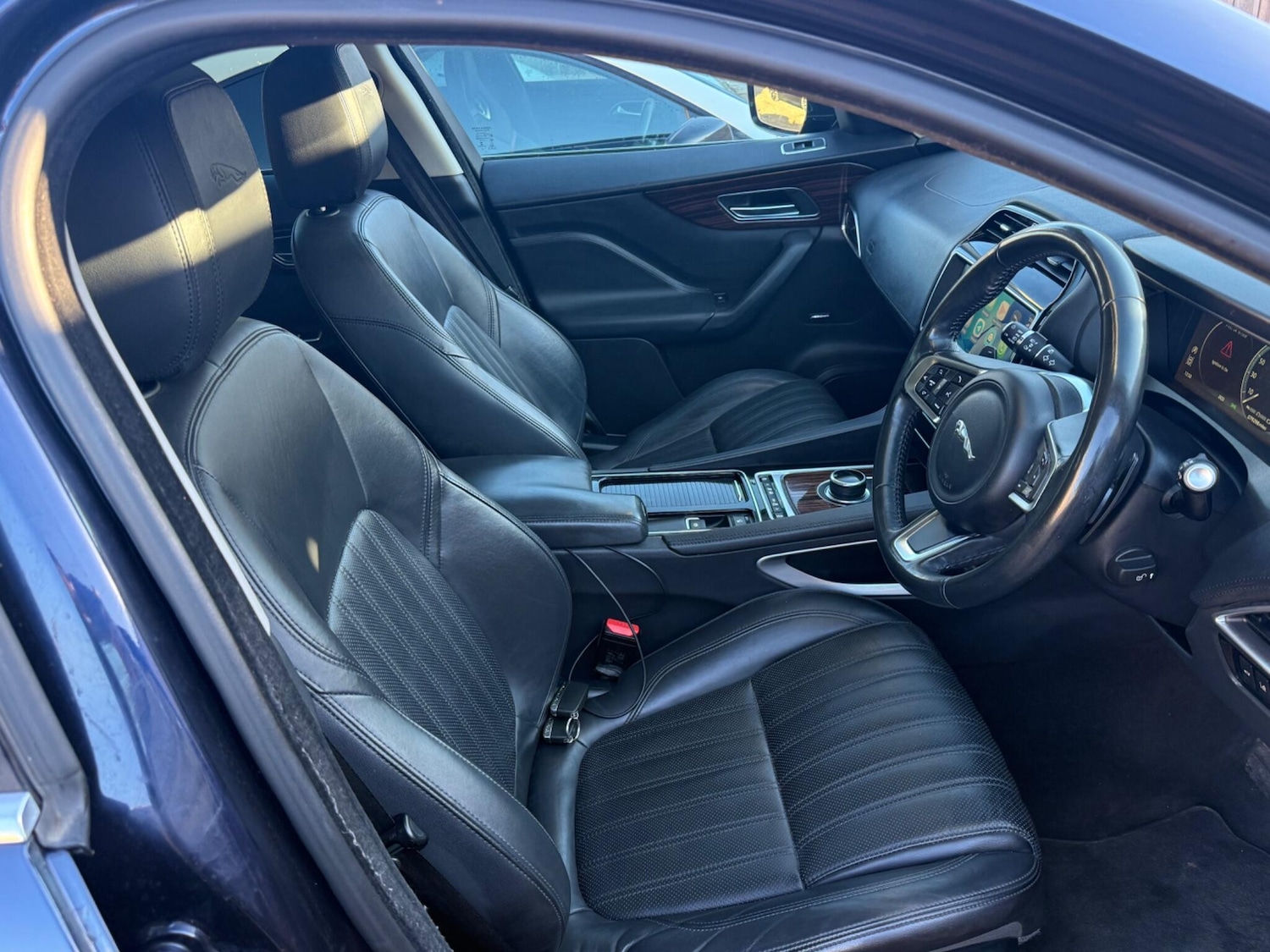 Used Jaguar F-Pace 2017 for sale - 76781269: Photo 19