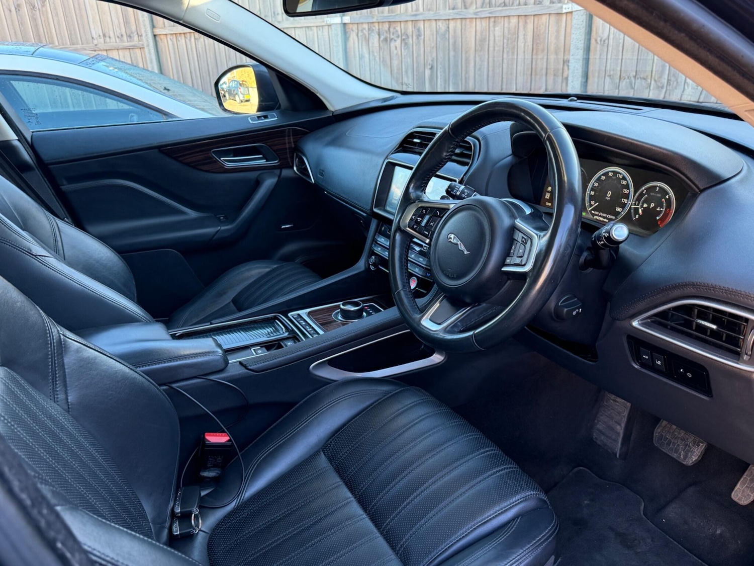 Used Jaguar F-Pace 2017 for sale - 76781269: Photo 20