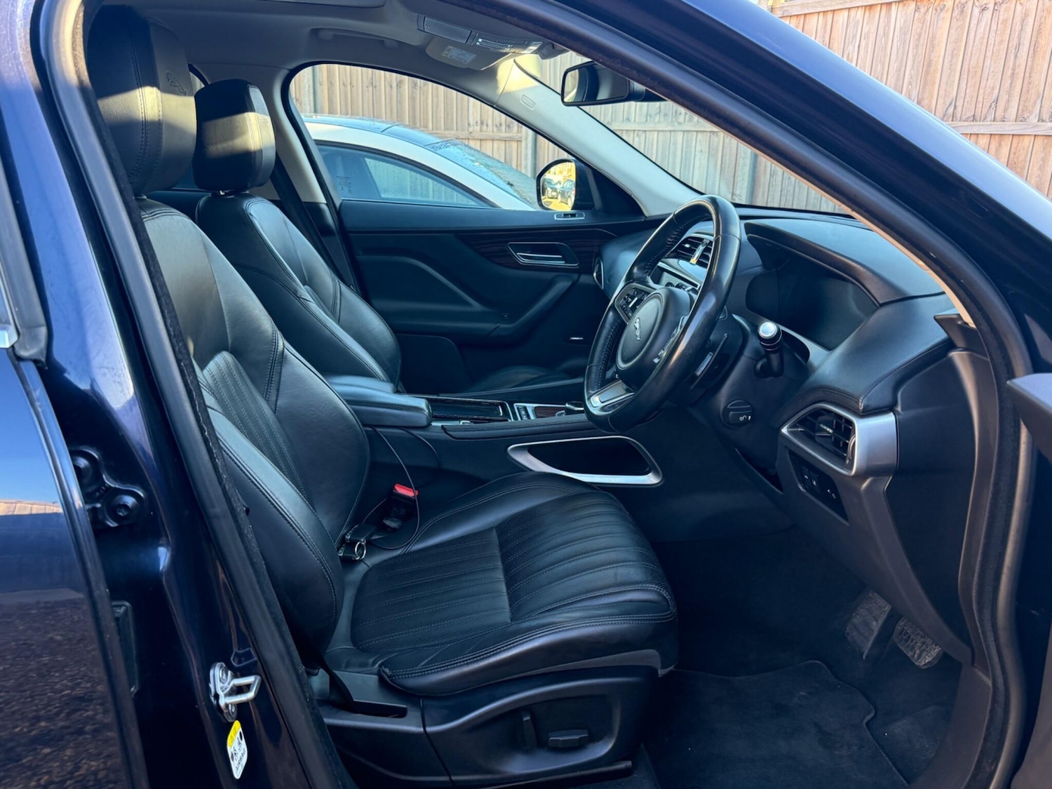 Used Jaguar F-Pace 2017 for sale - 76781269: Photo 22