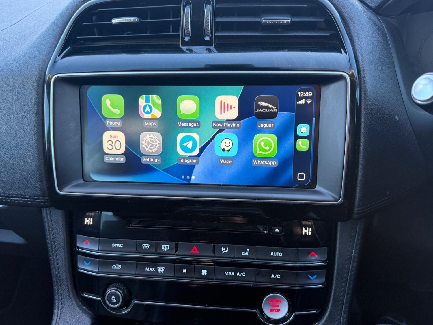 Used Jaguar F-Pace 2017 for sale - 76781269: Photo 32