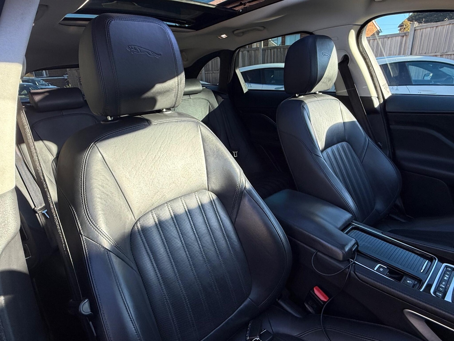 Used Jaguar F-Pace 2017 for sale - 76781269: Photo 33