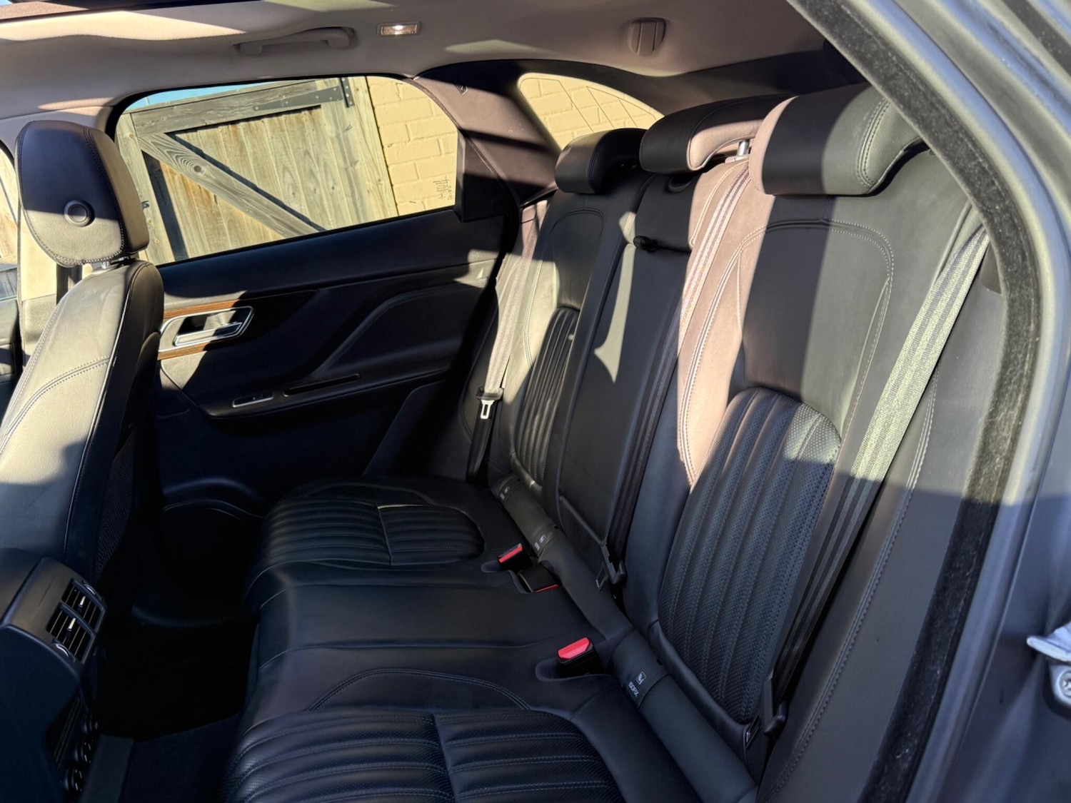 Used Jaguar F-Pace 2017 for sale - 76781269: Photo 38