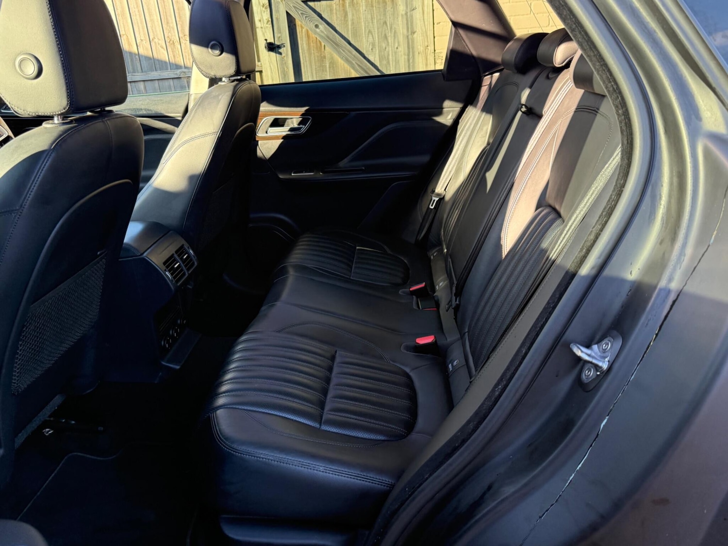 Used Jaguar F-Pace 2017 for sale - 76781269: Photo 39