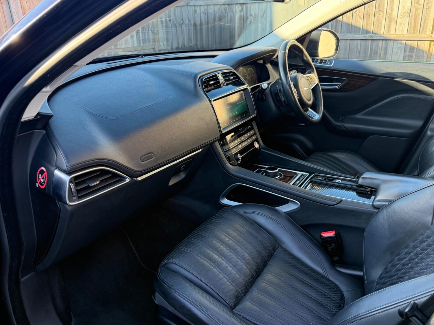 Used Jaguar F-Pace 2017 for sale - 76781269: Photo 40