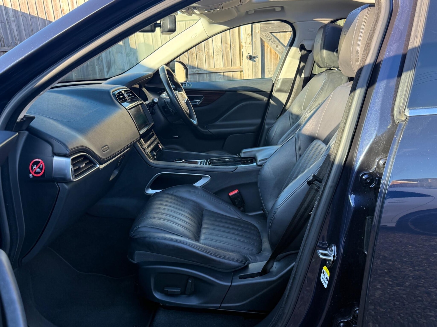 Used Jaguar F-Pace 2017 for sale - 76781269: Photo 42