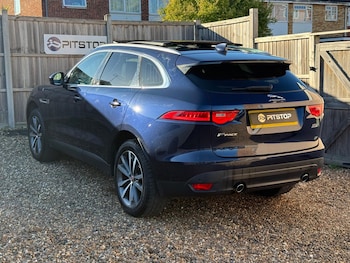 Used Jaguar F-Pace 2017 for sale - 76781269: Photo