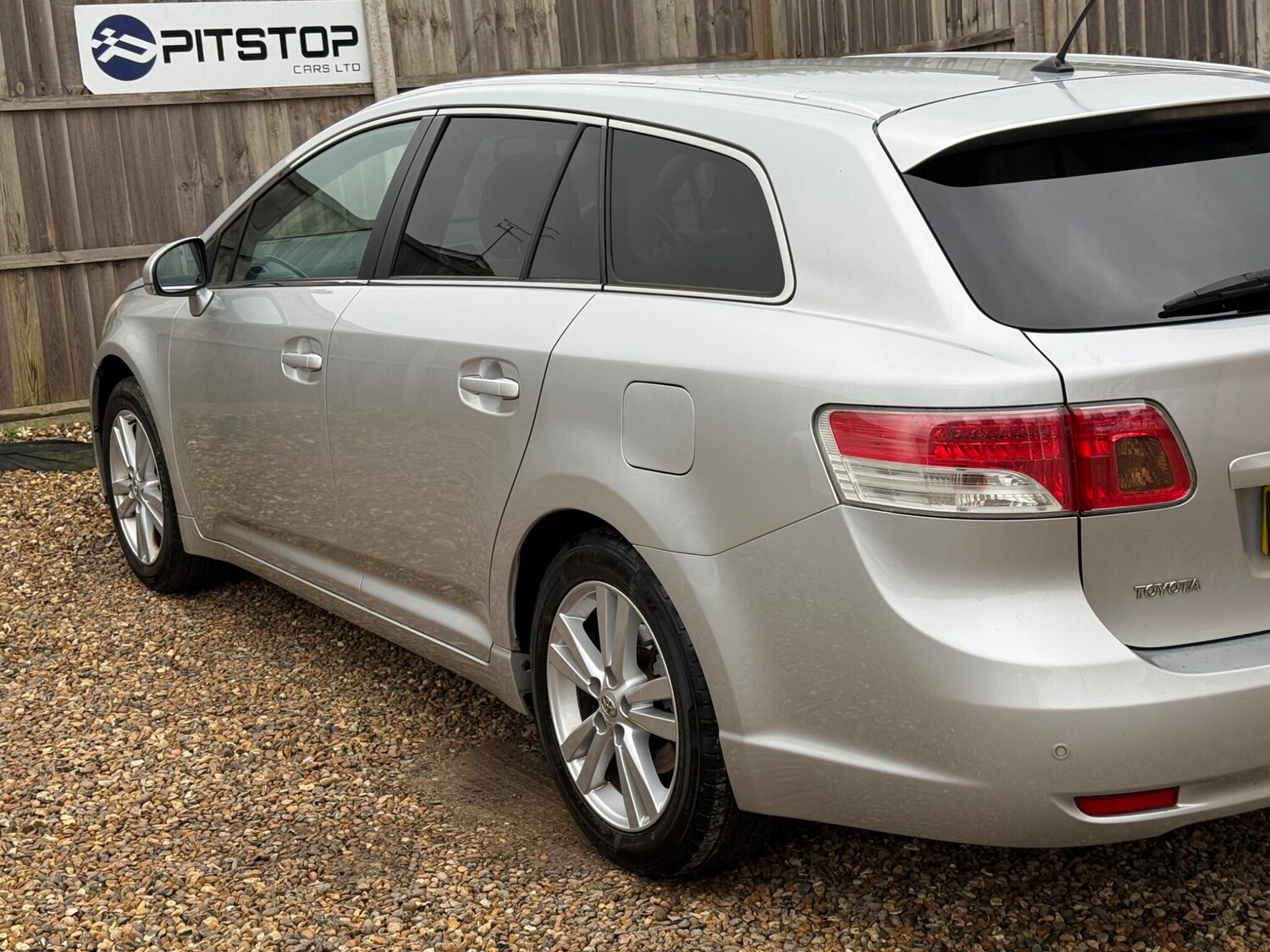 Used Toyota Avensis for sale - 77510713: Photo 11