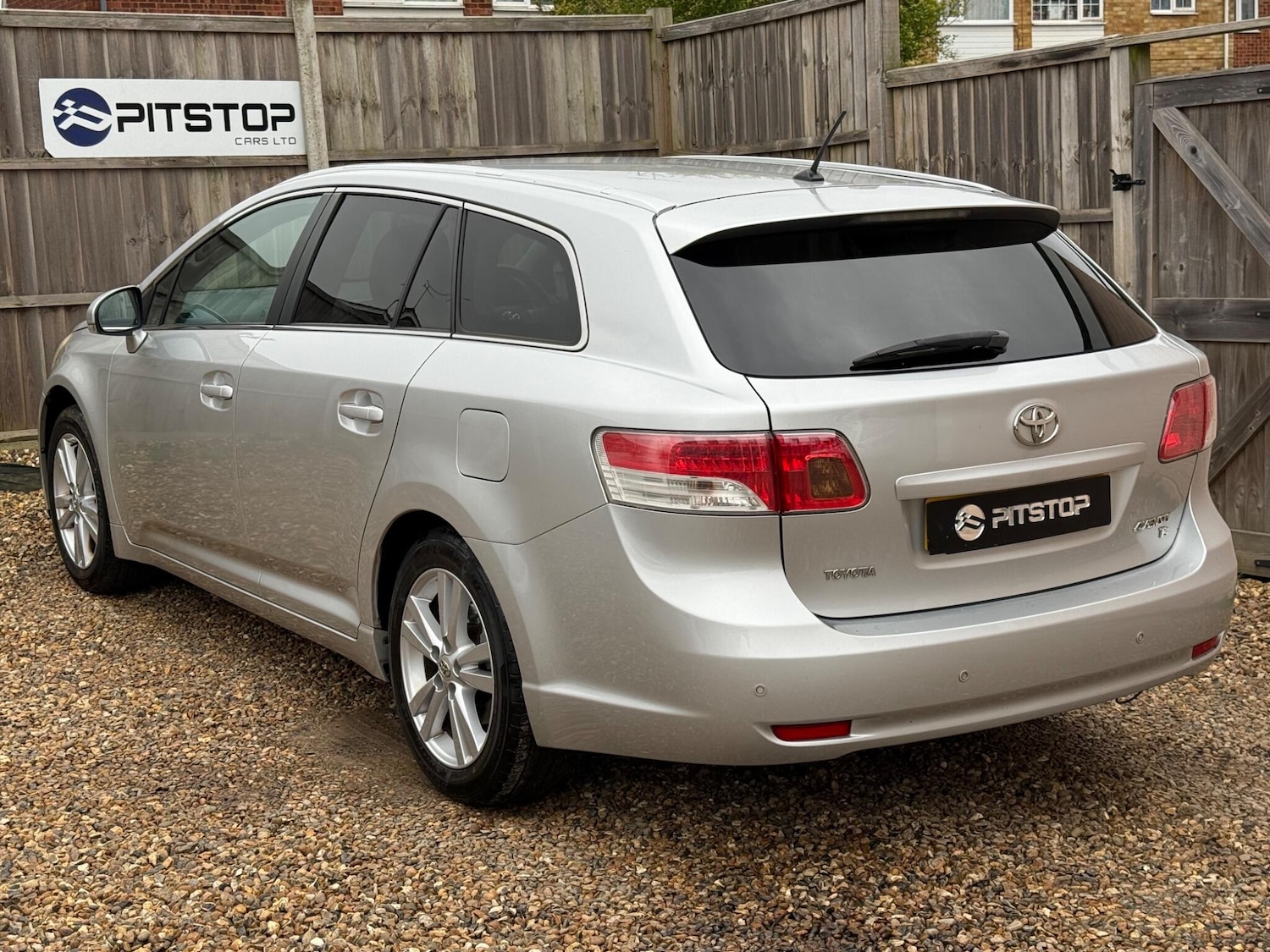 Used Toyota Avensis for sale - 77510713: Photo 2
