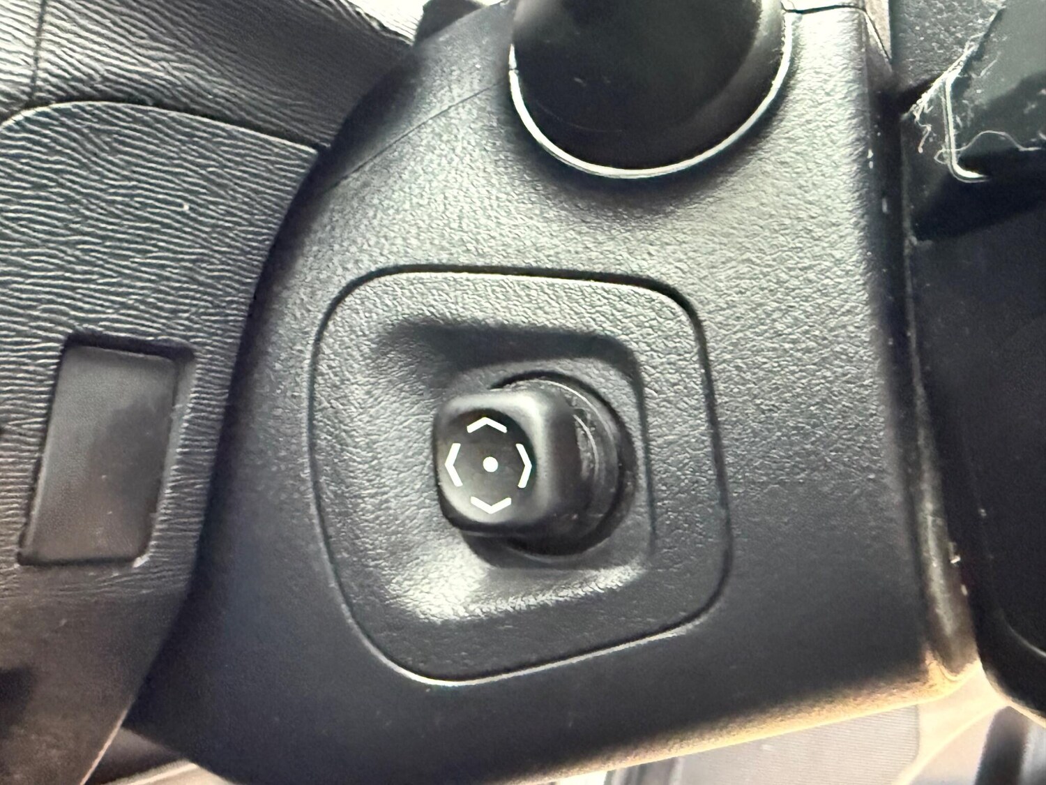 Used Toyota Avensis for sale - 77510713: Photo 32