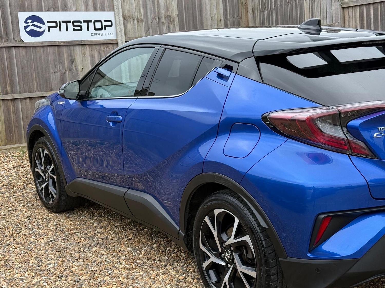 Used Toyota C-HR 2018 for sale - 77853727: Photo 12