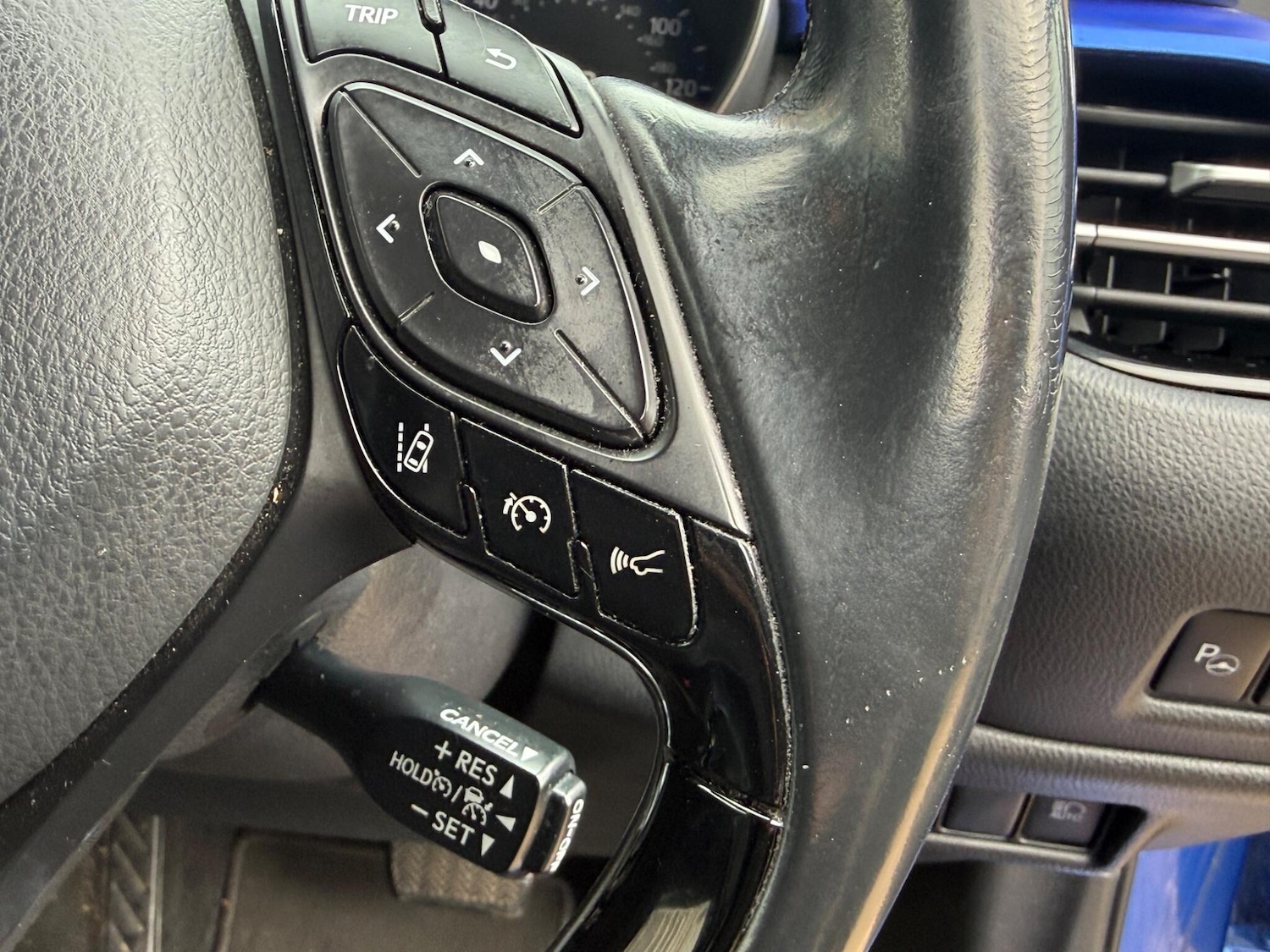 Used Toyota C-HR 2018 for sale - 77853727: Photo 24