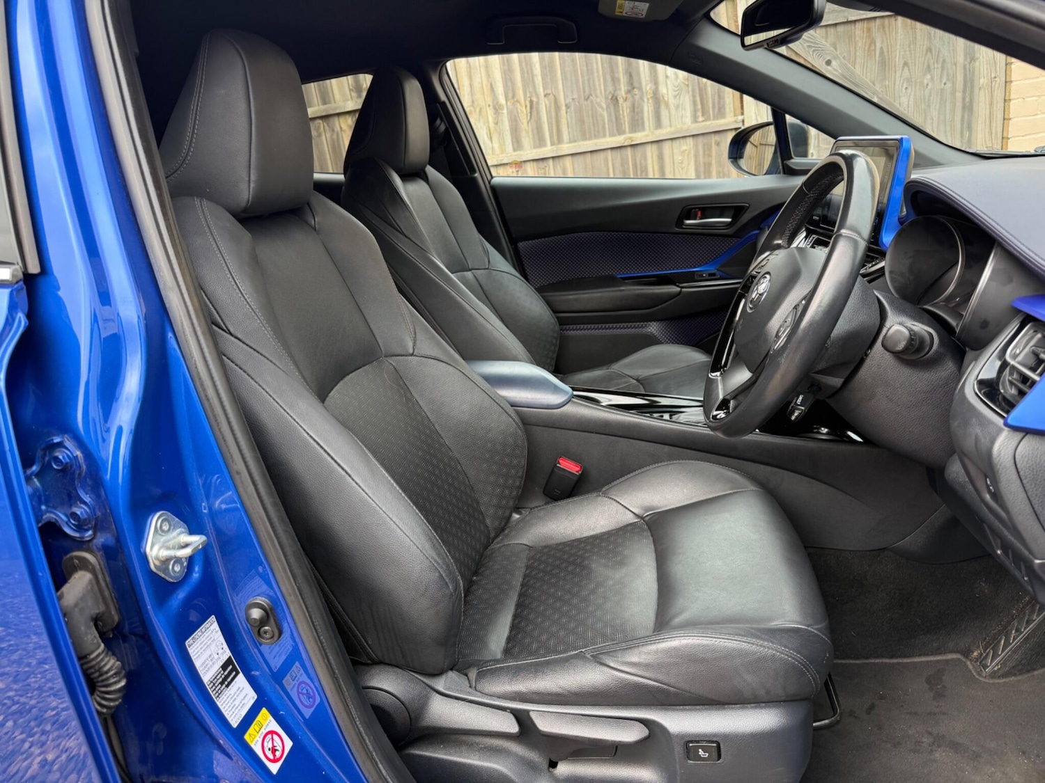 Used Toyota C-HR 2018 for sale - 77853727: Photo 25