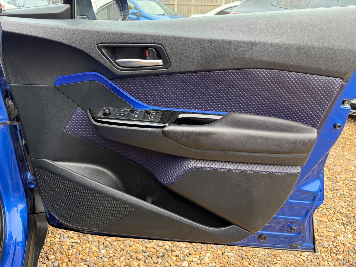 Used Toyota C-HR 2018 for sale - 77853727: Photo 26