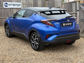 Used Toyota C-HR 2018 for sale - 77853727: Photo