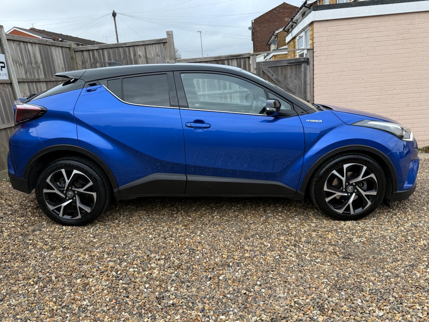 Used Toyota C-HR 2018 for sale - 77853727: Photo 3