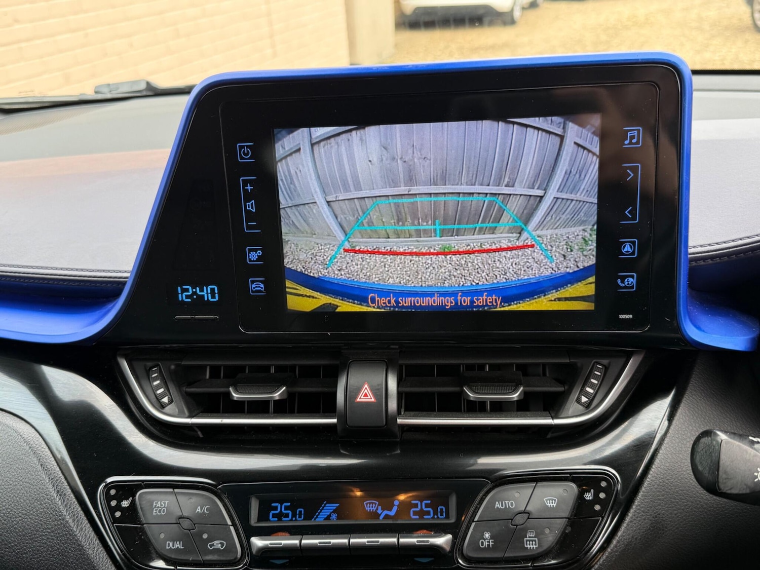 Used Toyota C-HR 2018 for sale - 77853727: Photo 30