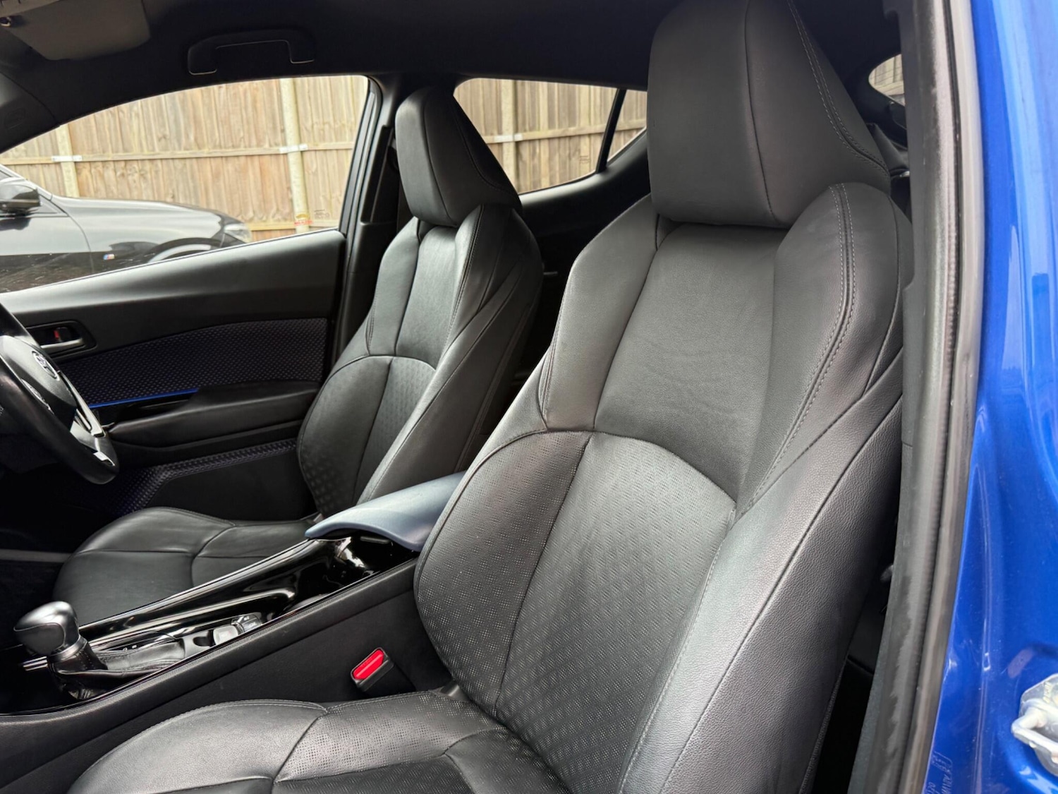 Used Toyota C-HR 2018 for sale - 77853727: Photo 32