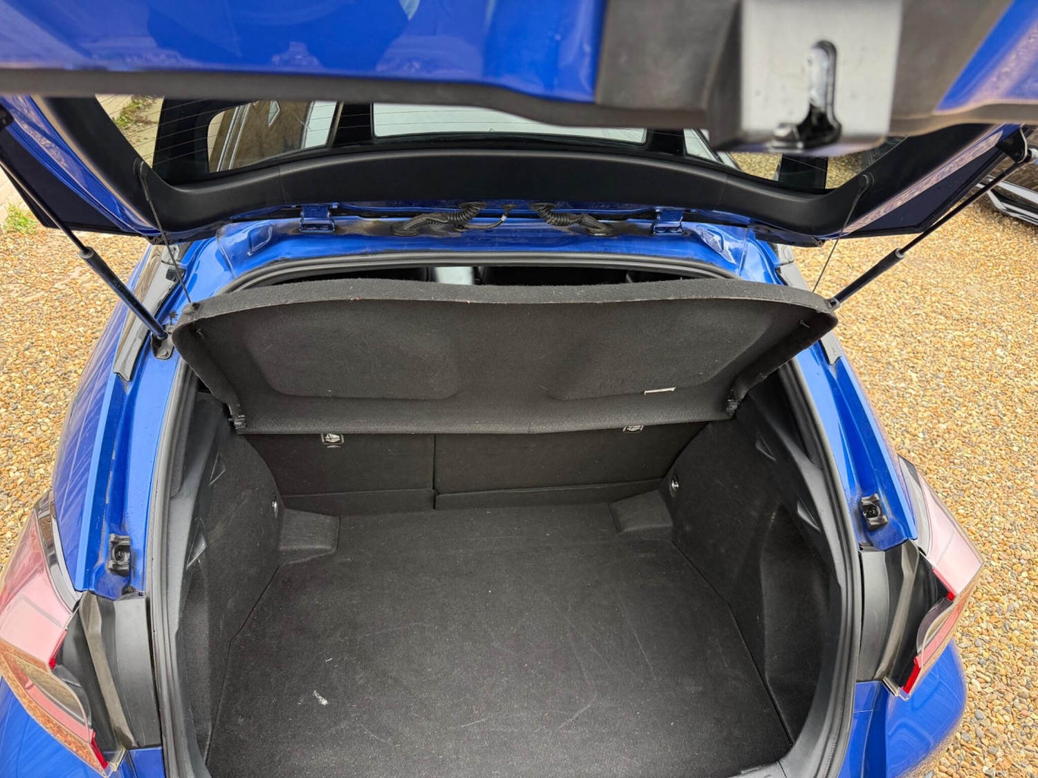 Used Toyota C-HR 2018 for sale - 77853727: Photo 35