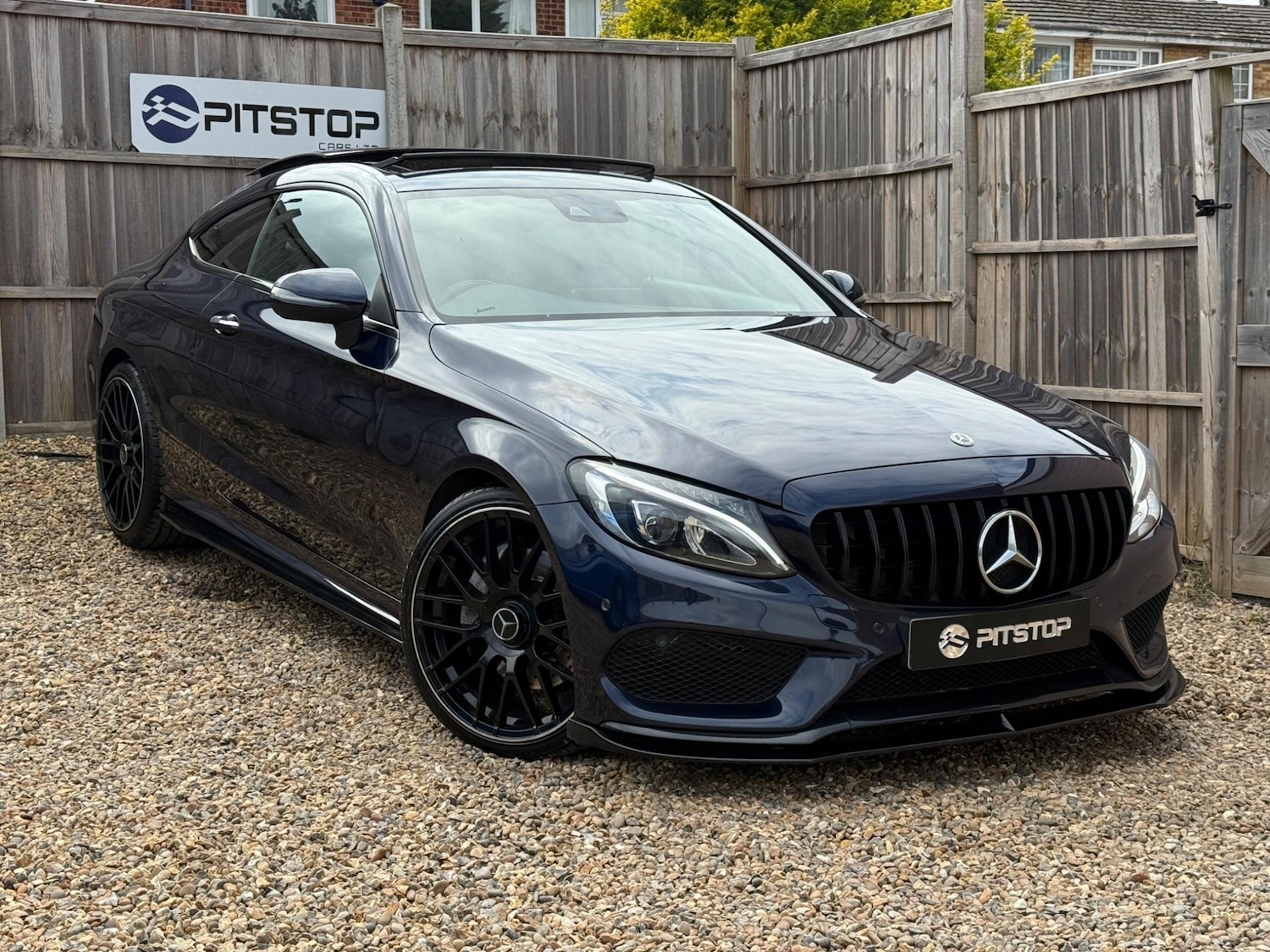 Used Mercedes-Benz C Class 2017 for sale - 76942717: Photo 1