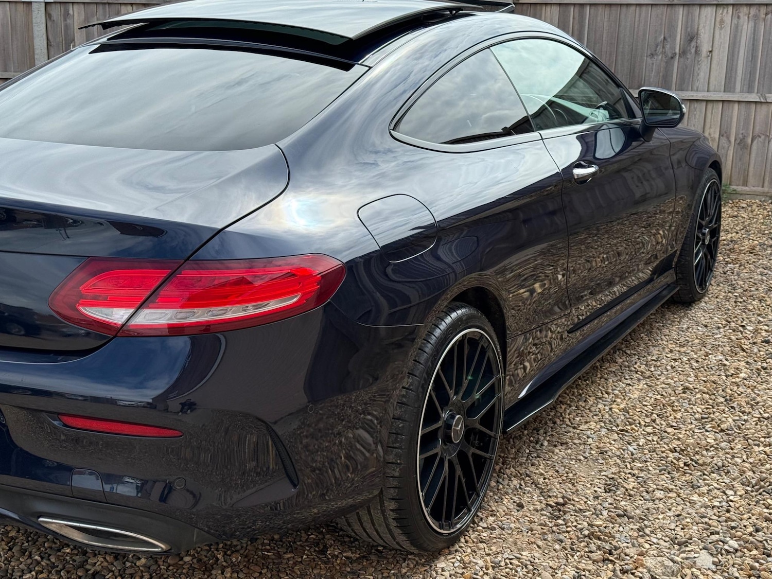 Used Mercedes-Benz C Class 2017 for sale - 76942717: Photo 12