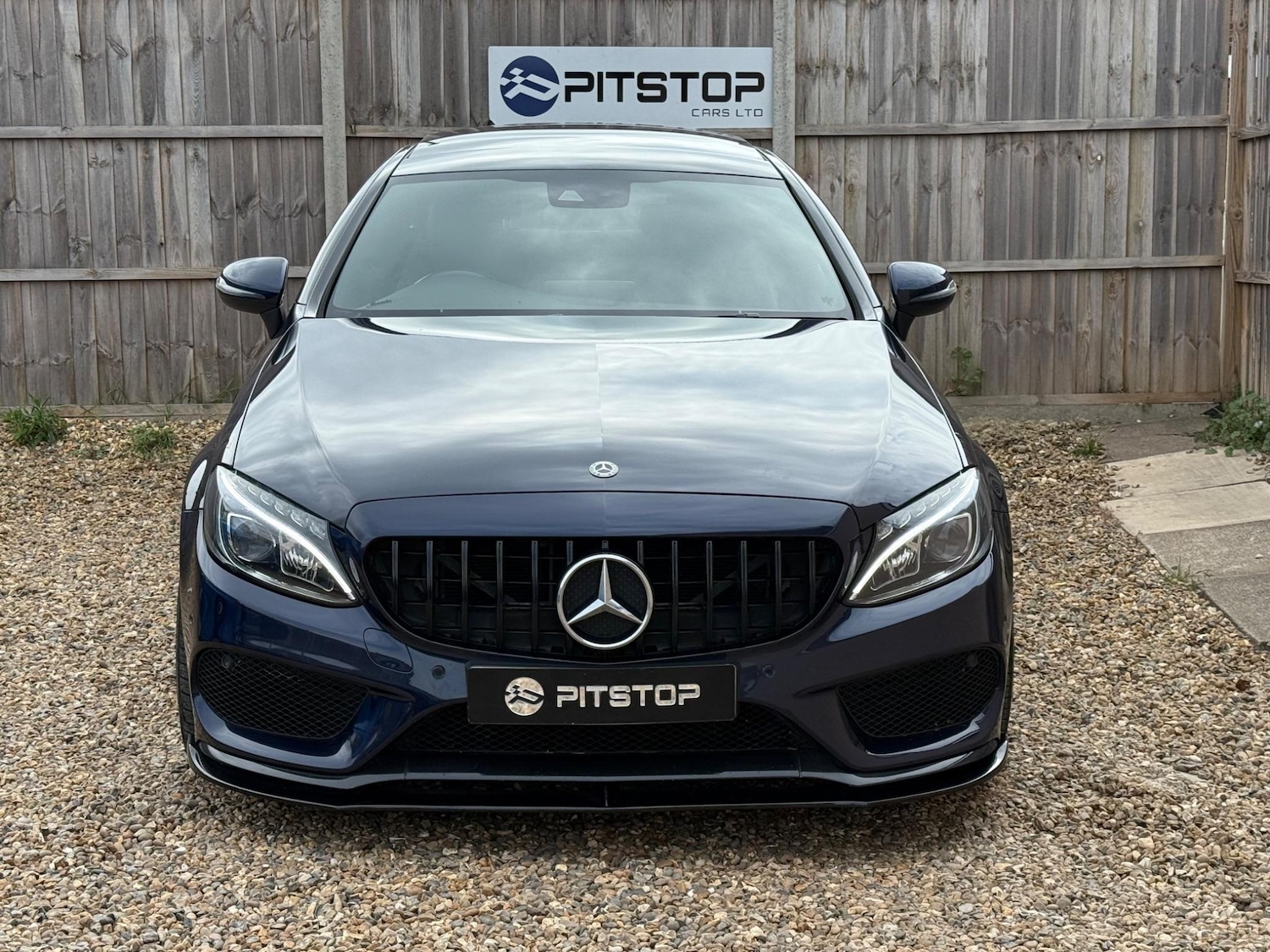 Used Mercedes-Benz C Class 2017 for sale - 76942717: Photo 8